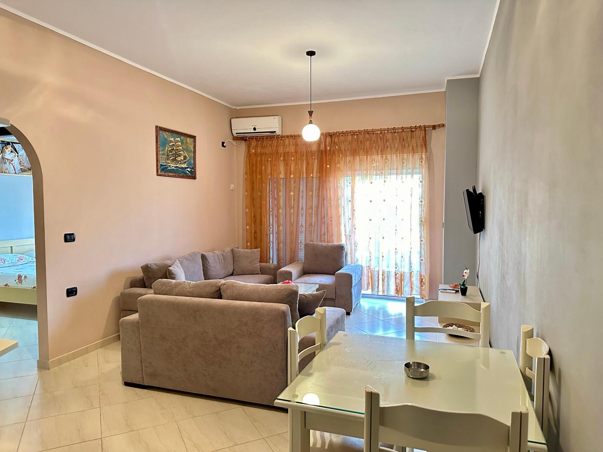 Sun Beachfront Sarandë